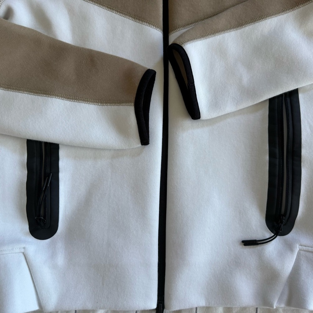Nike Tech Beige and White Zip-Up Hoodie - Picture 4 of 4